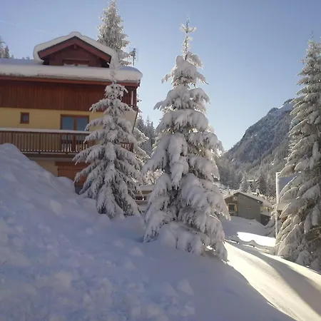 Apartment 4 Pieces Pour 6/8 Personnes Avec Terrasse, Proche Pistes Et Centre A - Fr-1-265-172 *