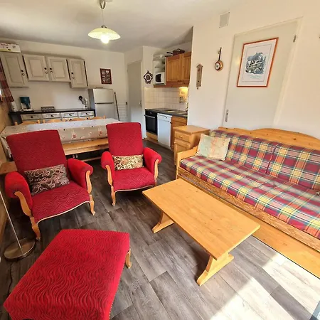 Apartment 4 Pieces Pour 6/8 Personnes Avec Terrasse, Proche Pistes Et Centre A - Fr-1-265-172 *